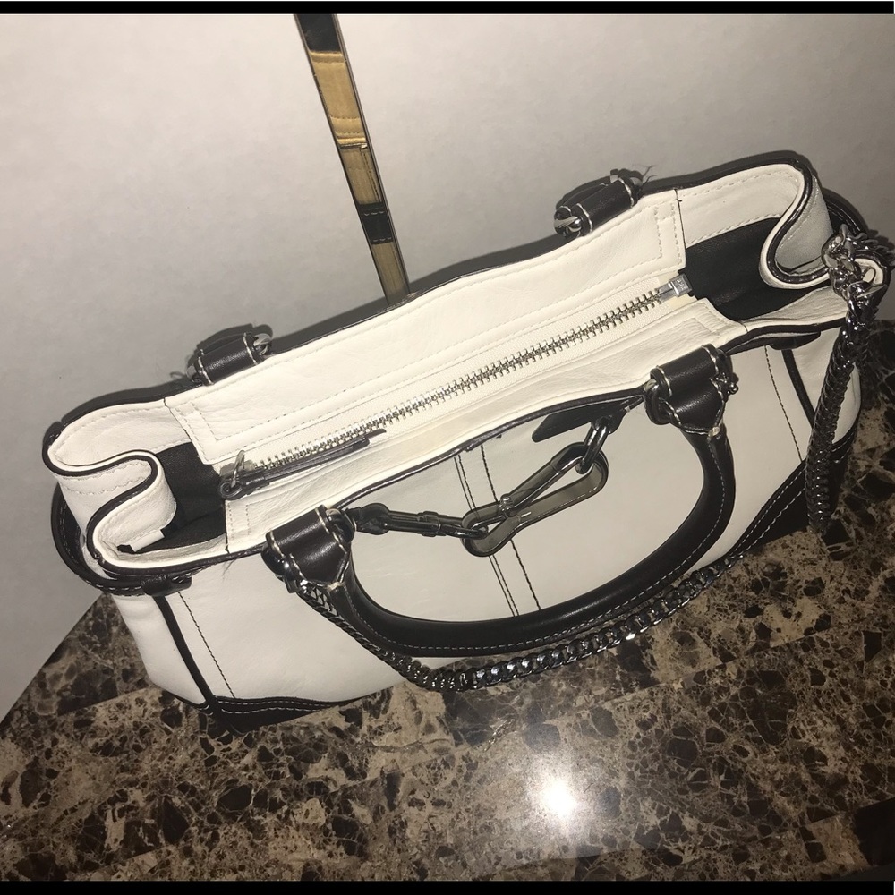 🌸Coach leather hand bag (Used ) - Picture 15 of 16